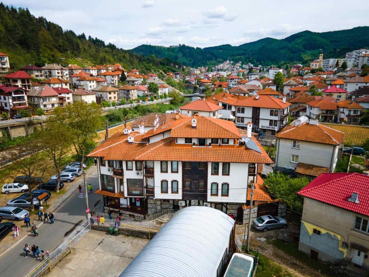 Семеен Хотел Златоград Exterior photo