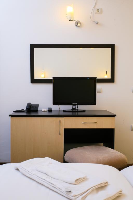 Семеен Хотел Златоград Room photo